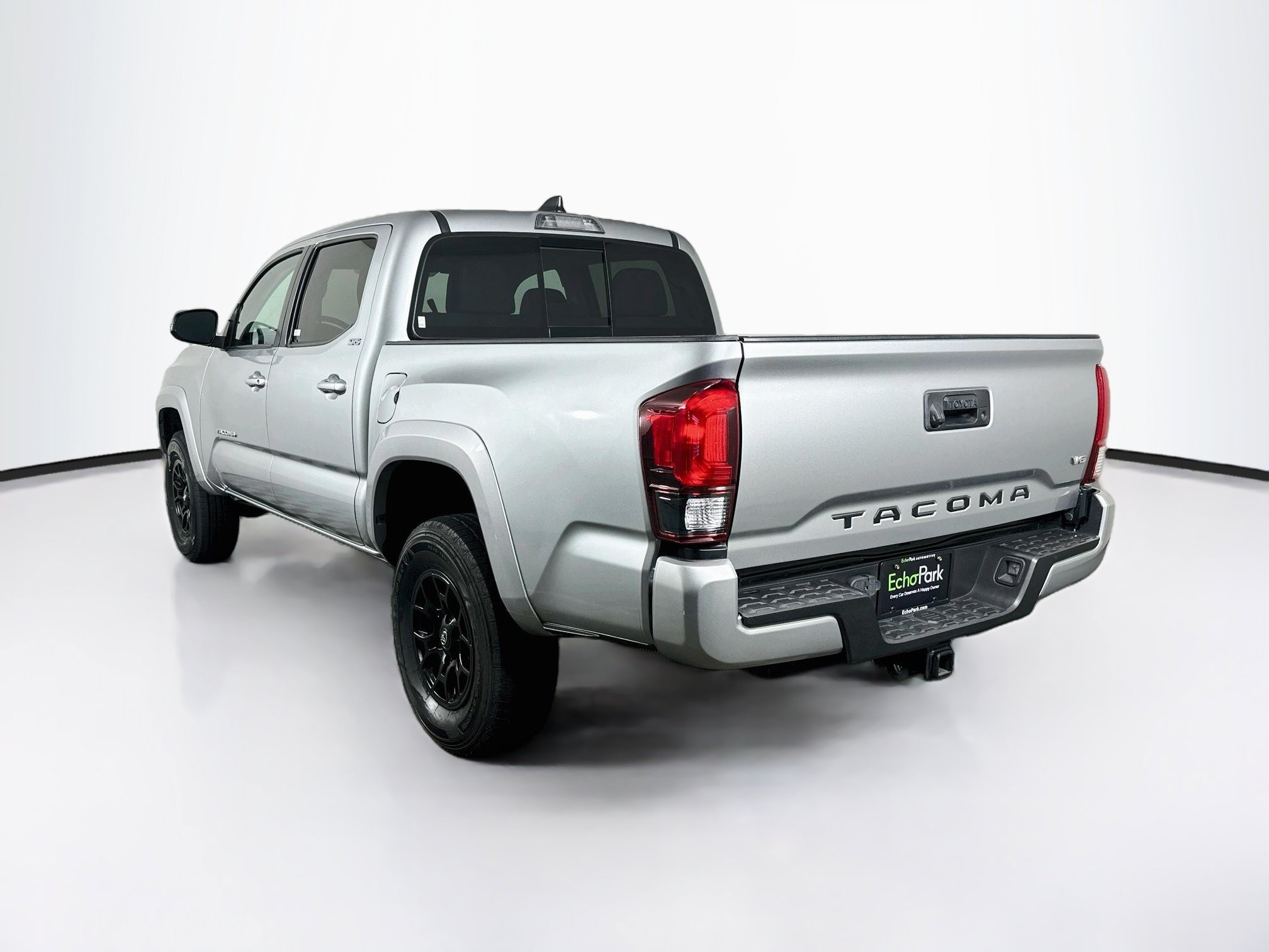 Used 2022 Toyota Tacoma SR5 w/ Technology Package RWD image 5