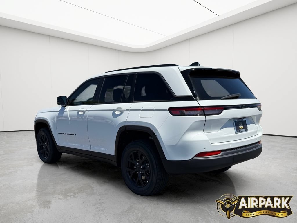 New 2026 Jeep Grand Cherokee Altitude RWD image 6
