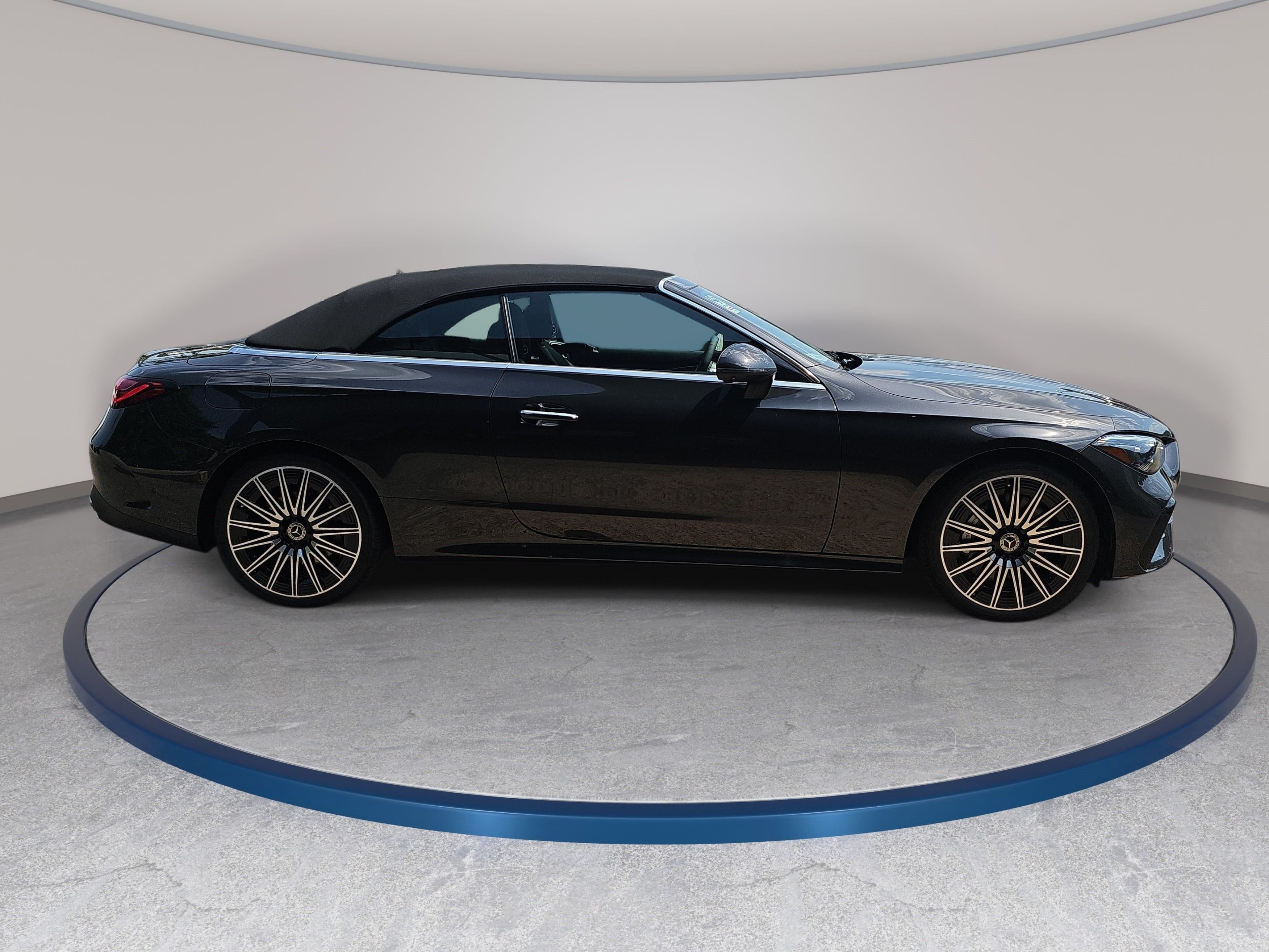 New 2026 Mercedes-Benz CLE 450 4MATIC Cabriolet image 4
