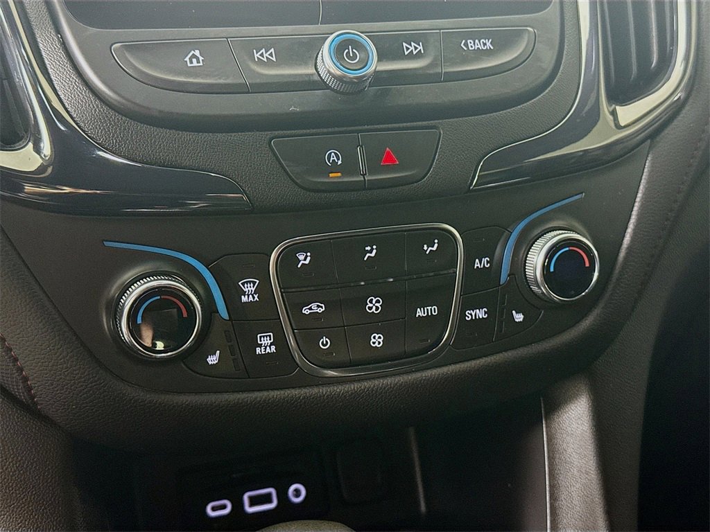 Used 2023 Chevrolet Equinox RS w/ RS Leather Package image 19