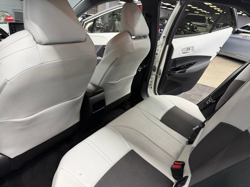 Used 2019 Toyota Corolla XSE FWD image 39