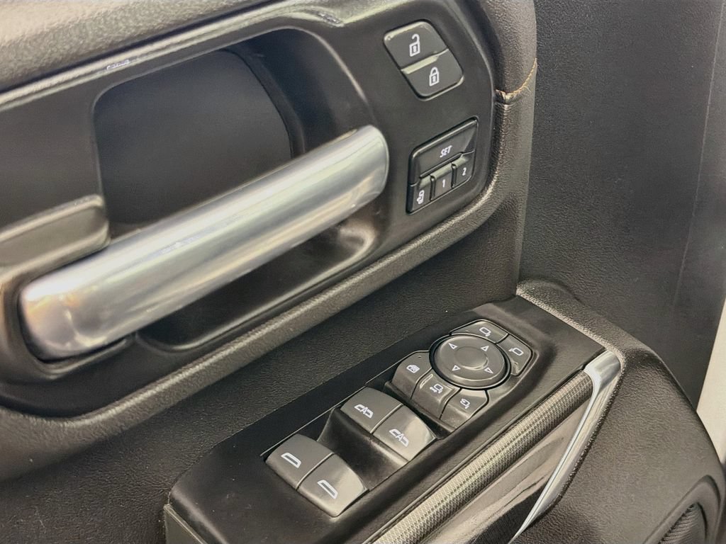 Used 2022 GMC Sierra 2500 AT4 w/ AT4 Preferred Package AWD/4WD image 18
