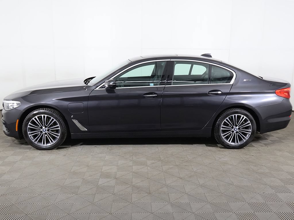 Used 2018 BMW 530e xDrive AWD/4WD image 19