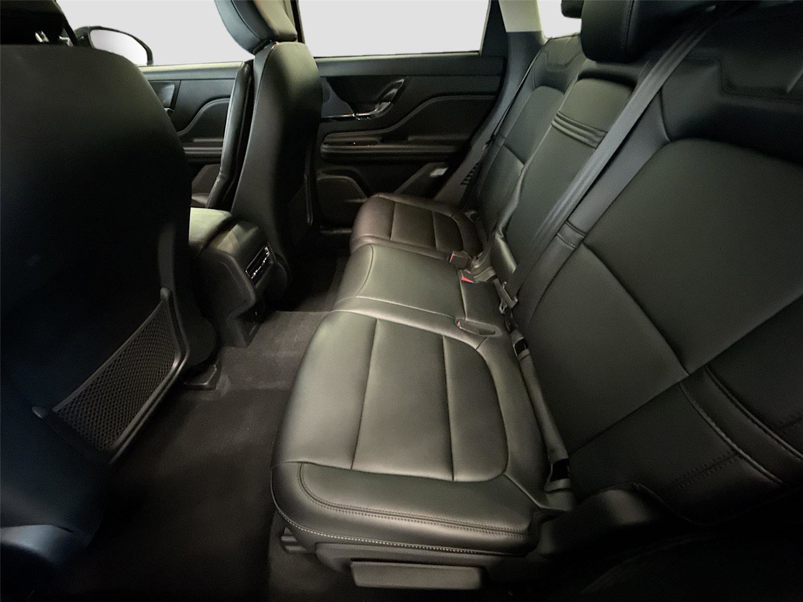 Used 2023 Lincoln Corsair AWD w/ Towing Package image 24