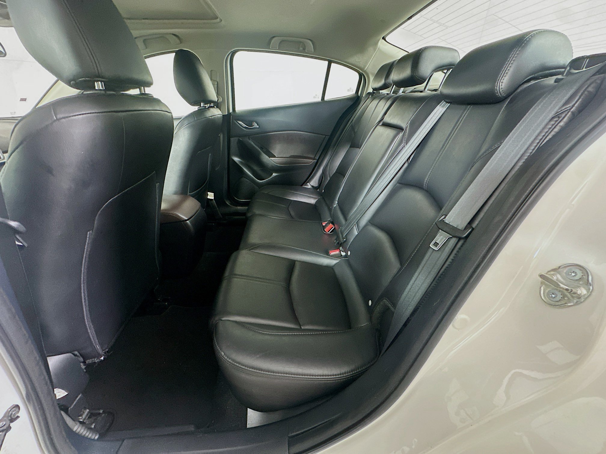 Used 2018 MAZDA MAZDA3 Touring FWD image 27