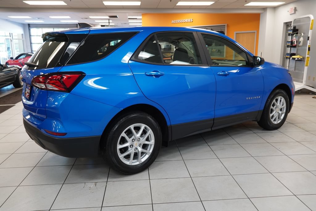 Used 2024 Chevrolet Equinox LS FWD image 11