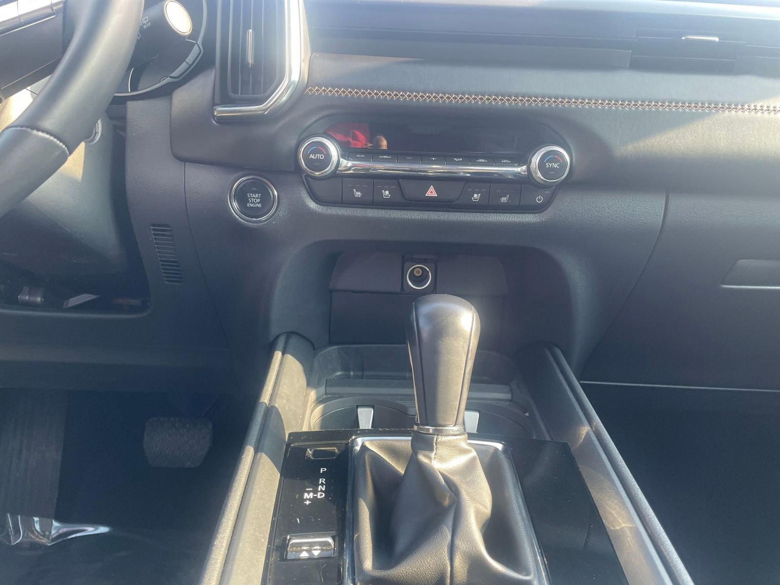 Used 2025 MAZDA CX-50 AWD 2.5 S w/ Premium Plus Pkg image 17