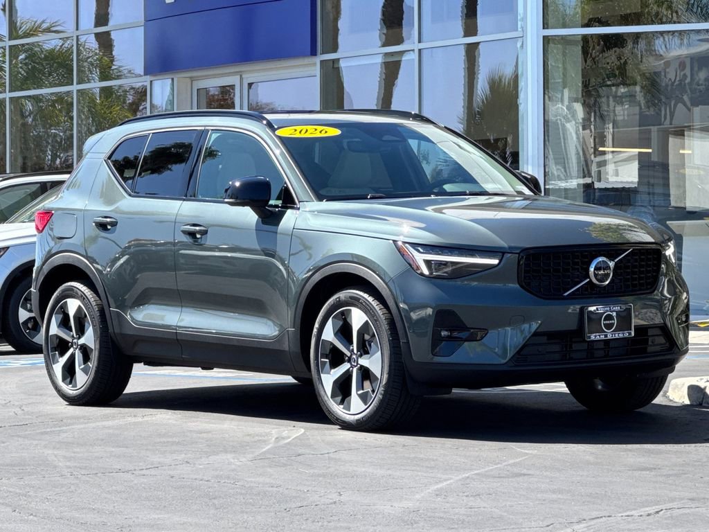 New 2026 Volvo XC40 B5 Plus w/ Protection Package Premier image 7
