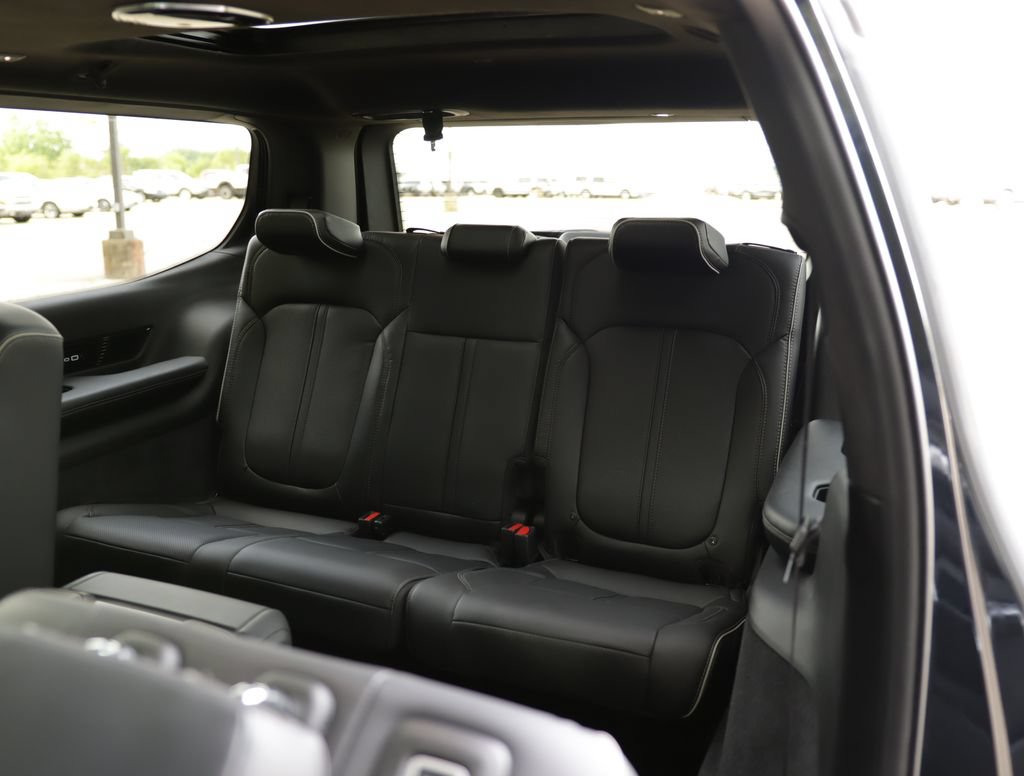 Used 2024 Jeep Grand Wagoneer Series II Obsidian w/ Quick Order Packagew 28T AWD/4WD image 44