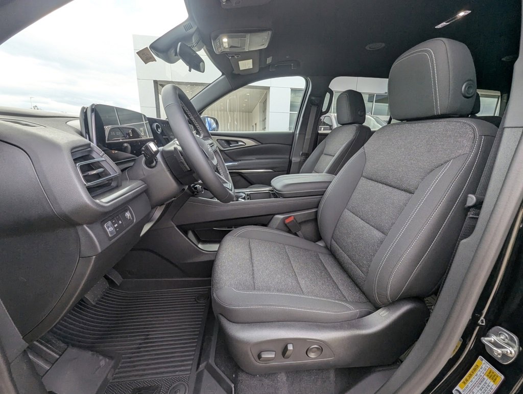 New 2026 Chevrolet Traverse LT w/ Midnight/Sport Edition image 12