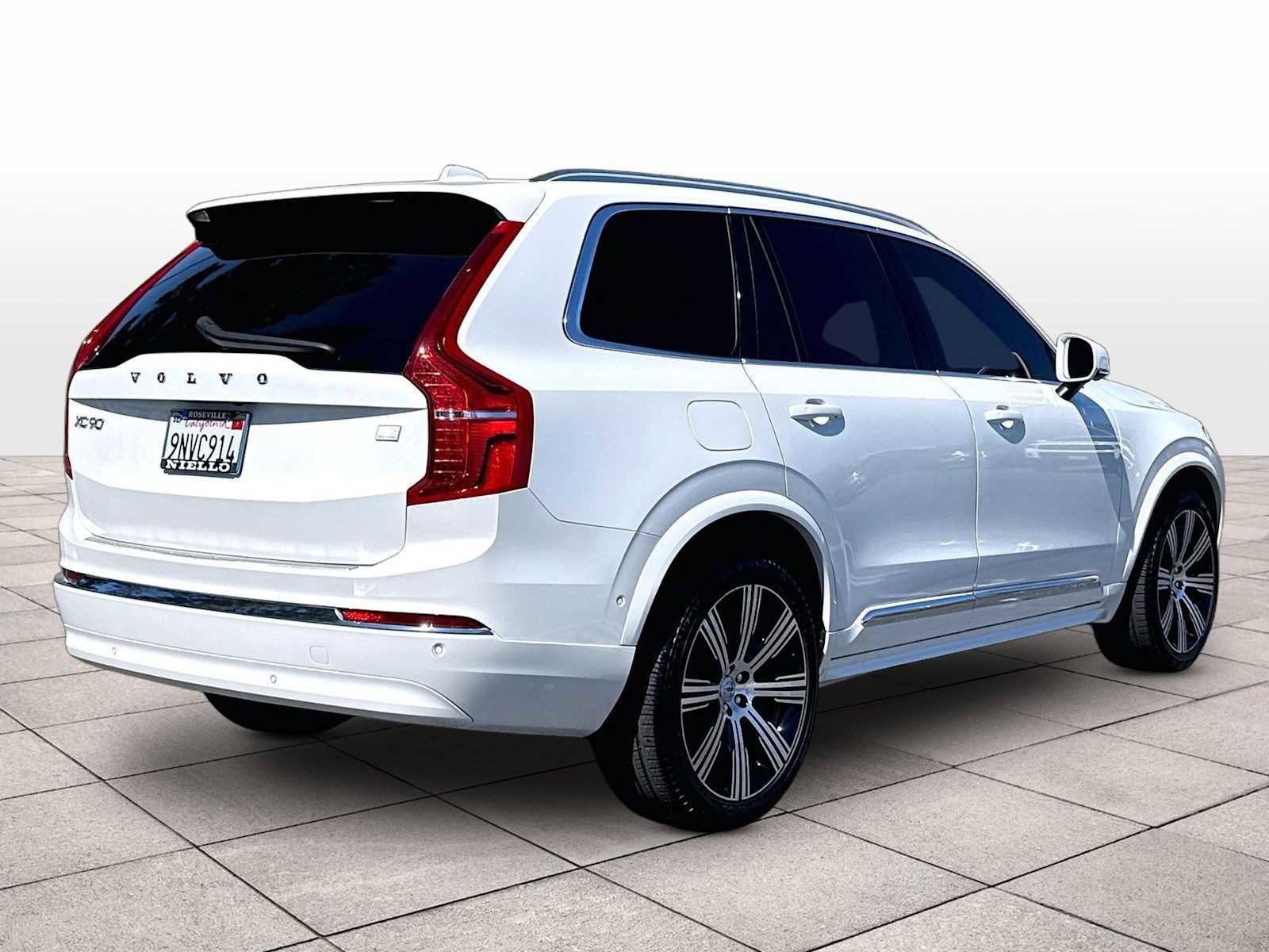 Used 2024 Volvo XC90 T8 Plus w/ Protection Package Premier AWD/4WD image 15