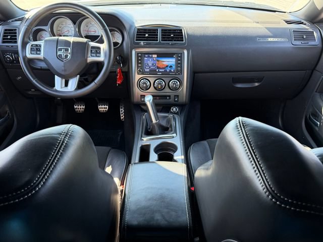 Used 2014 Dodge Challenger R/T RWD image 19