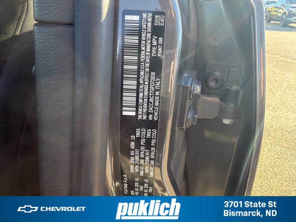 Used 2016 Jeep Renegade Trailhawk AWD/4WD image 29