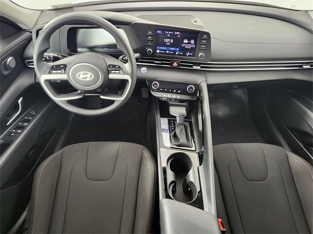 Certified 2025 Hyundai Elantra Blue image 13