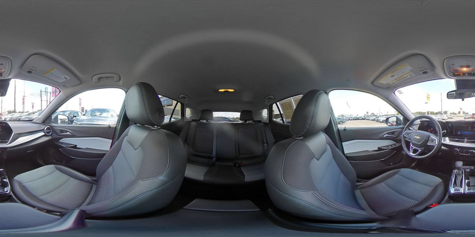 Used 2025 Chevrolet Trax LT w/ LT Convenience Package FWD image 41