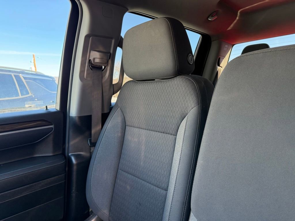 Used 2025 Chevrolet Silverado 1500 LT image 21