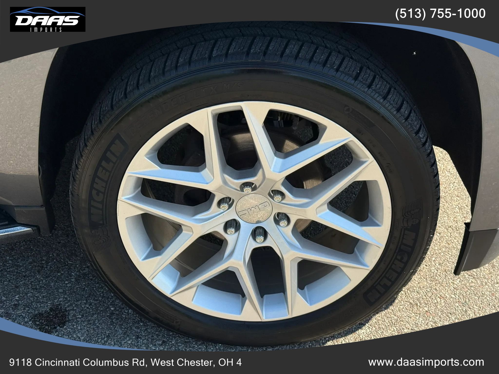 Used 2018 GMC Yukon XL Denali w/ Open Road Package AWD/4WD image 10