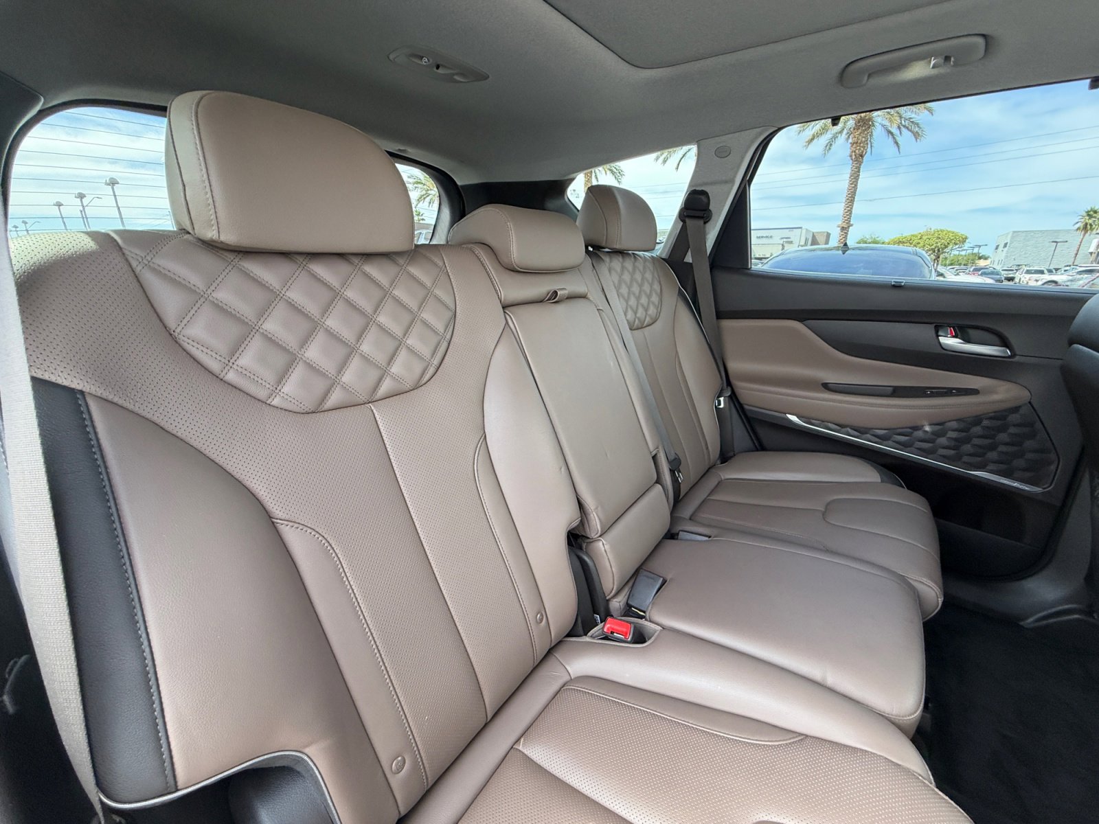 Used 2021 Hyundai Santa Fe Limited AWD/4WD image 18