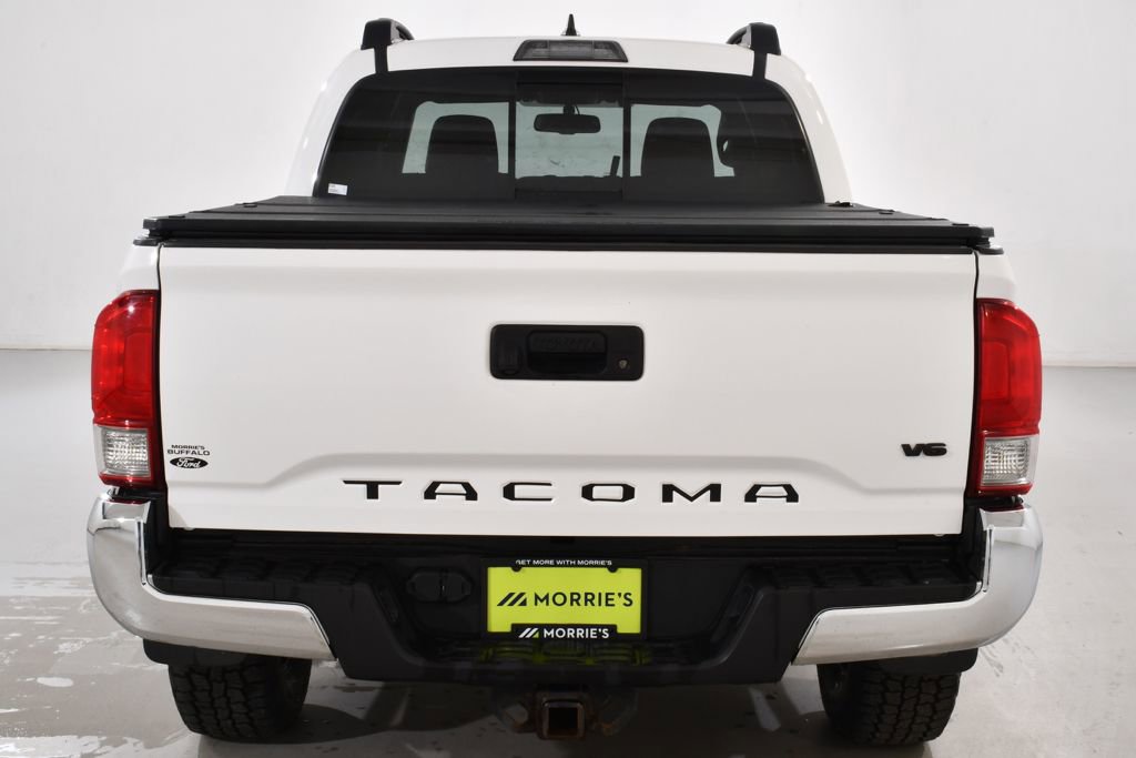 Used 2017 Toyota Tacoma TRD Off-Road w/ Tow Package (A/T) AWD/4WD image 13