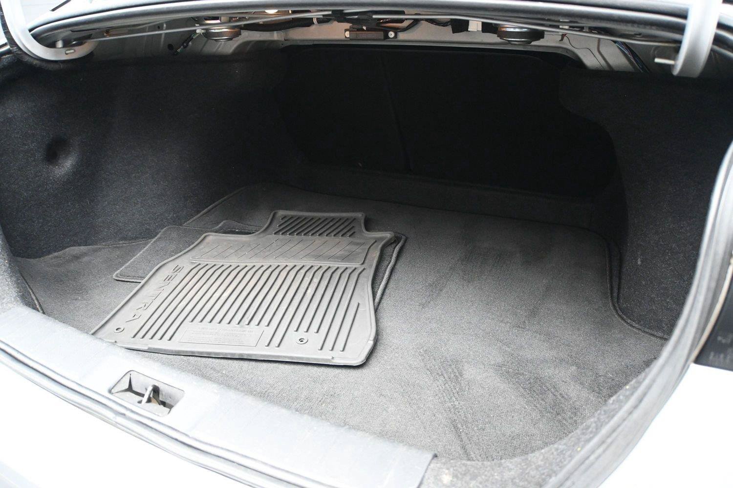 Used 2022 Nissan Sentra SV FWD image 11