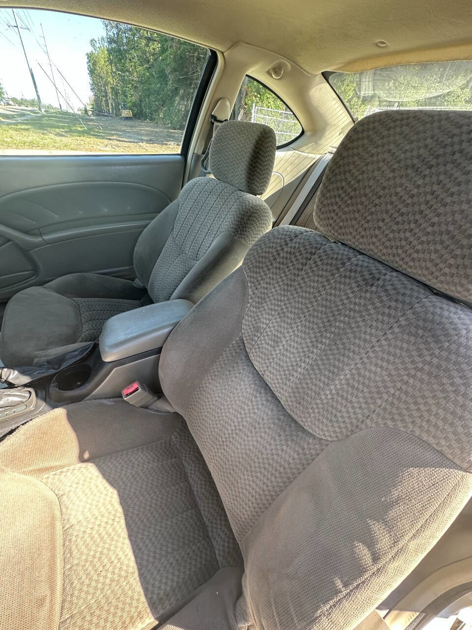 Used 2002 Pontiac Grand Am SE FWD image 6