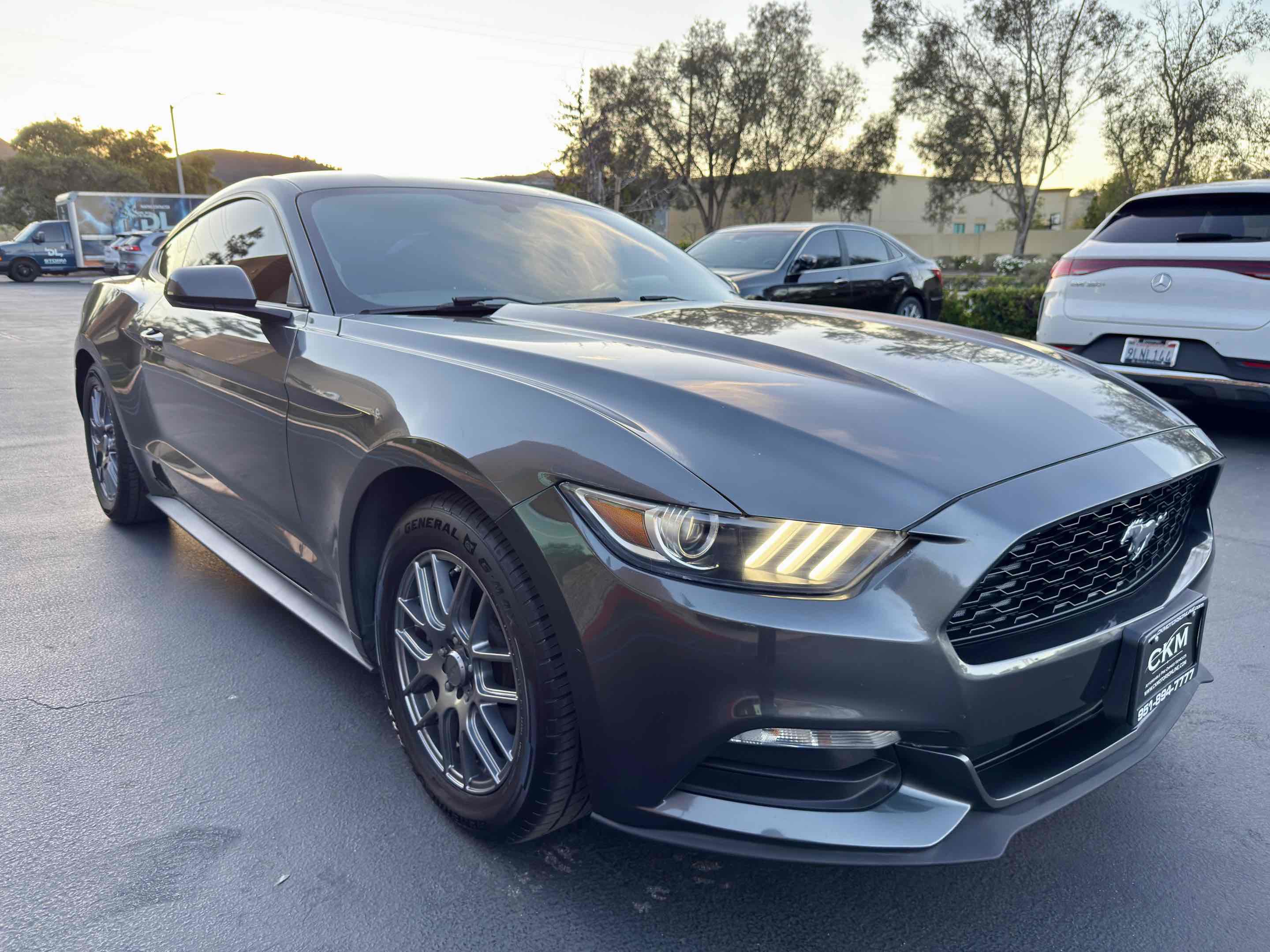 Used 2017 Ford Mustang Coupe RWD image 7