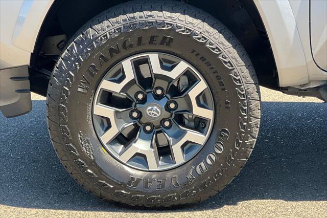 Certified 2019 Toyota Tacoma SR5 RWD image 28