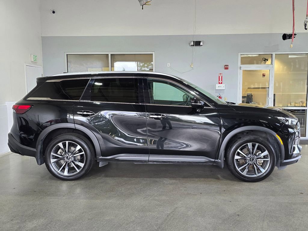 Certified 2023 INFINITI QX60 Luxe w/ Cargo Package image 4