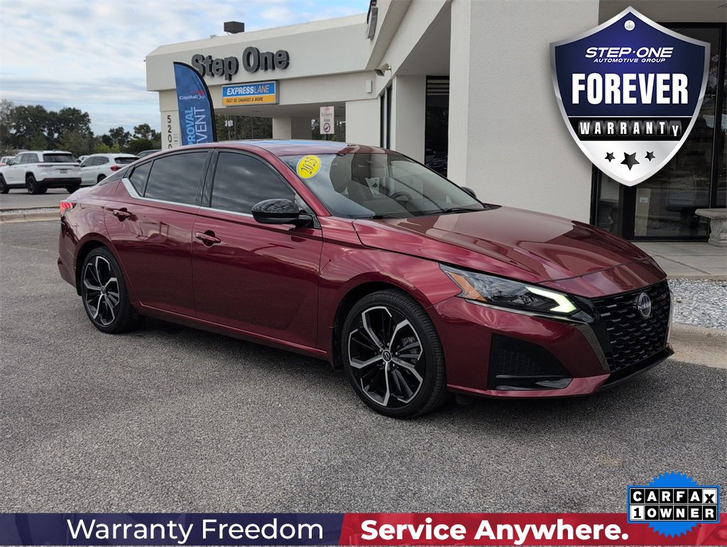 Used 2023 Nissan Altima 2.5 SR w/ SR Premium Package