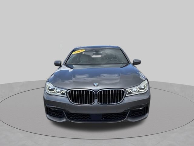 Used 2016 BMW 750i RWD image 2