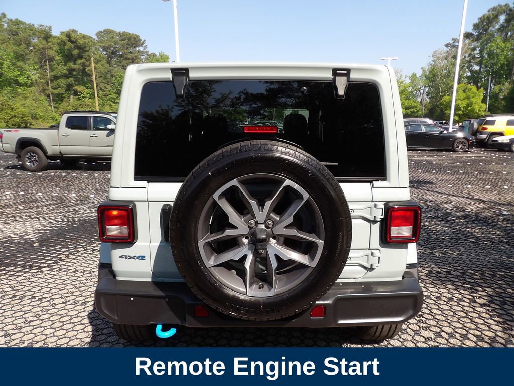 Used 2024 Jeep Wrangler Unlimited AWD/4WD image 7