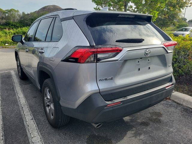 Used 2023 Toyota RAV4 XLE w/ Convenience Package FWD image 4