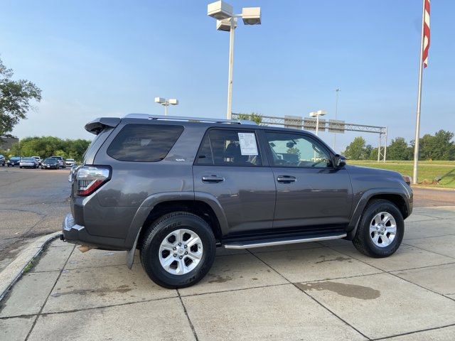 Used 2016 Toyota 4Runner SR5 Premium RWD image 12