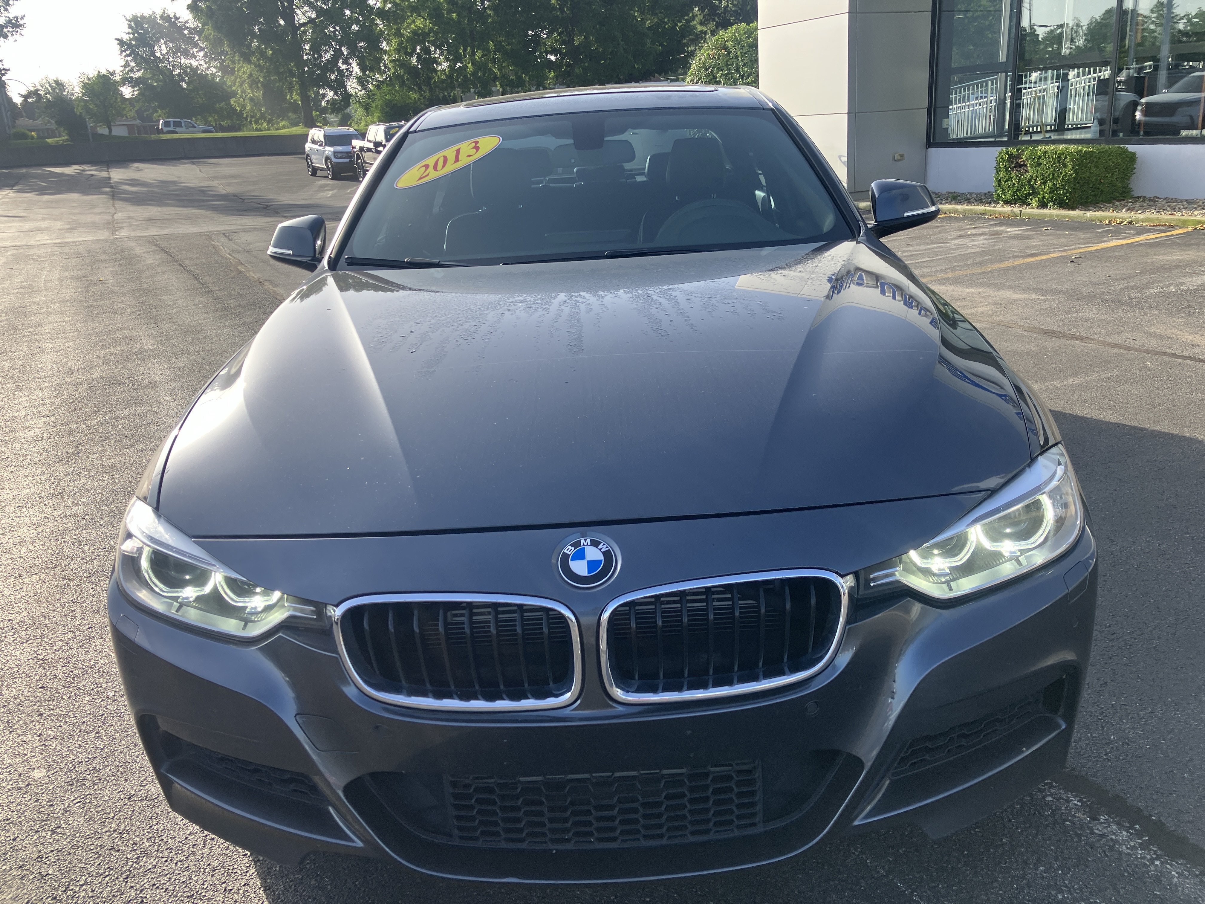 Used 2013 BMW 335i xDrive Sedan AWD/4WD image 2