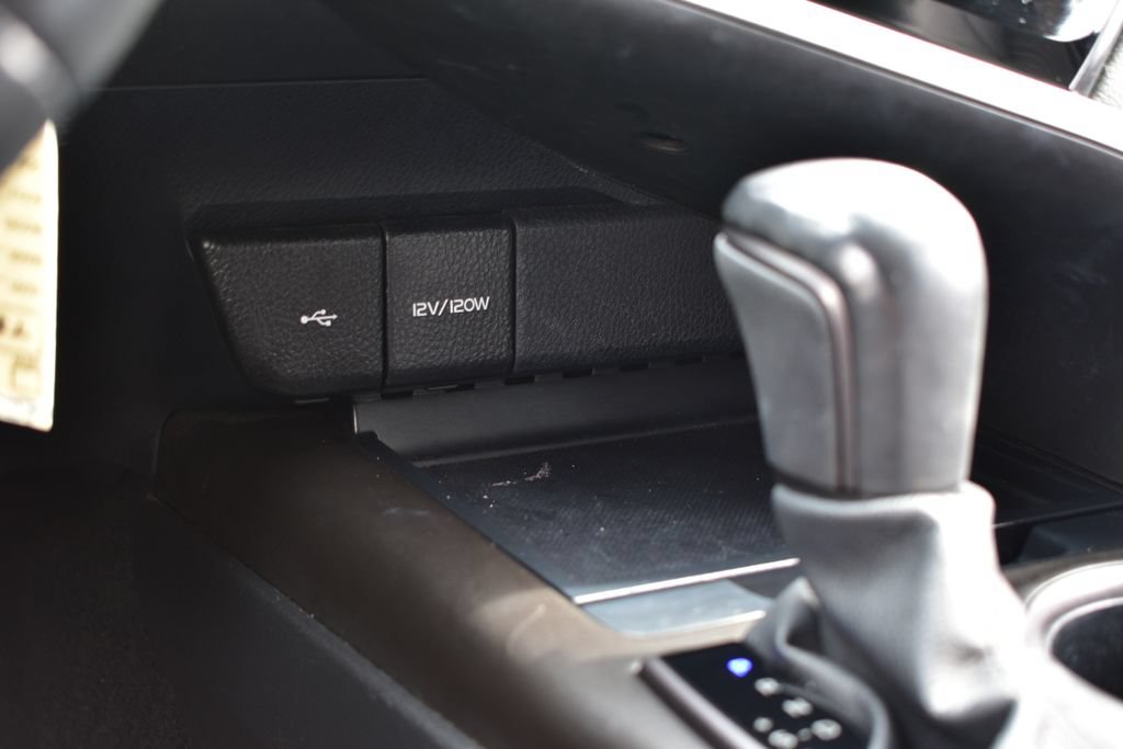 Used 2023 Toyota Camry SE FWD image 28