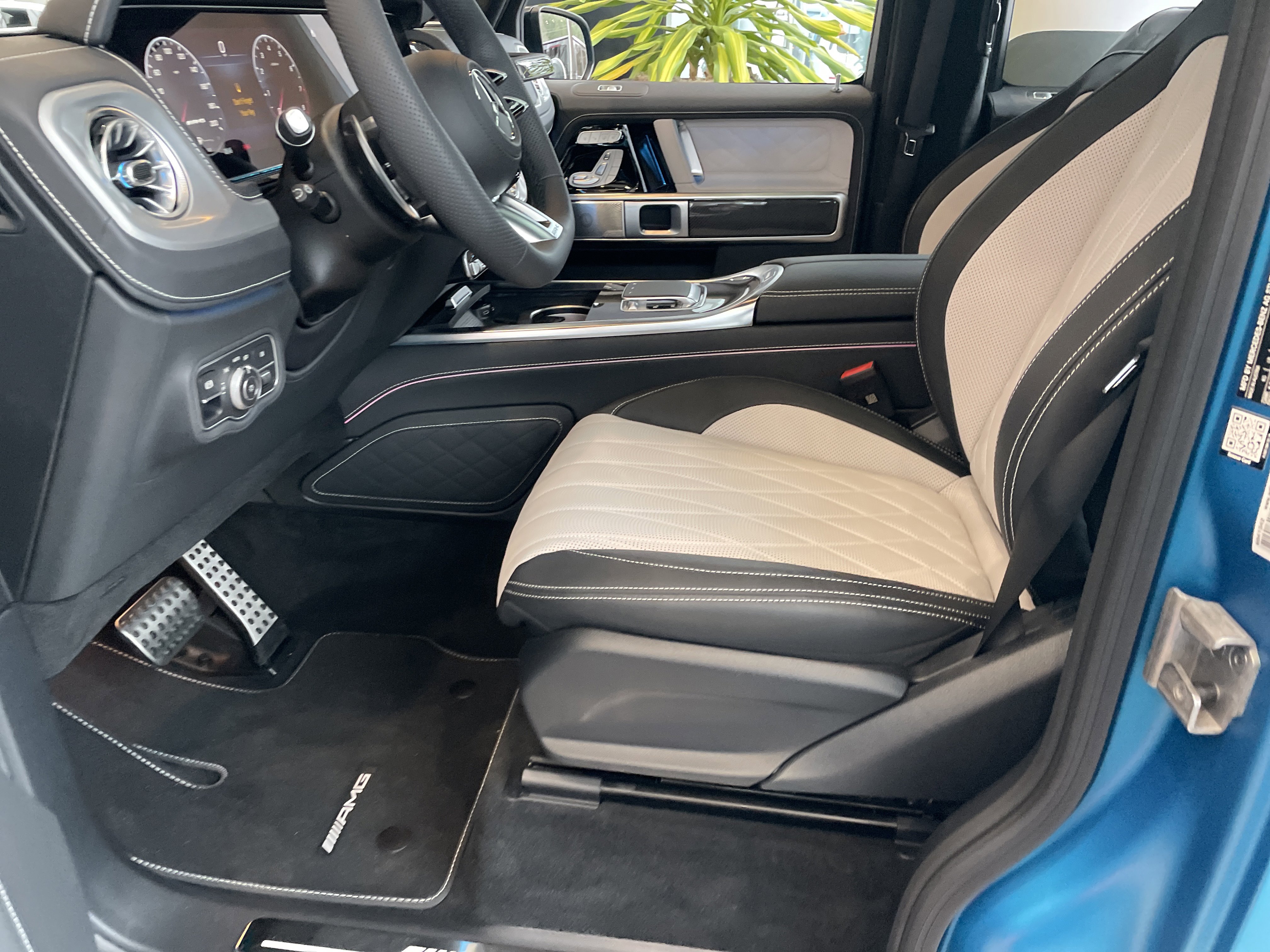 New 2026 Mercedes-Benz G 63 AMG 4MATIC image 13