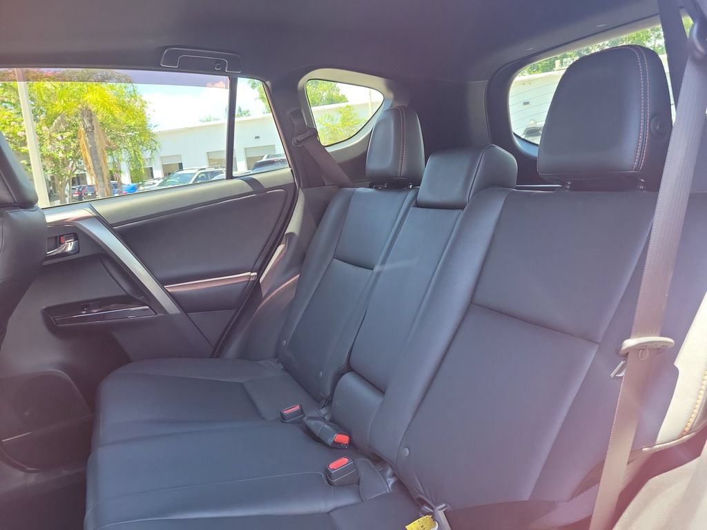 Used 2017 Toyota RAV4 SE FWD image 11
