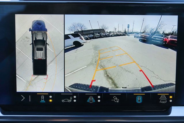 Used 2024 Chevrolet Silverado 3500 High Country w/ Technology Package image 39