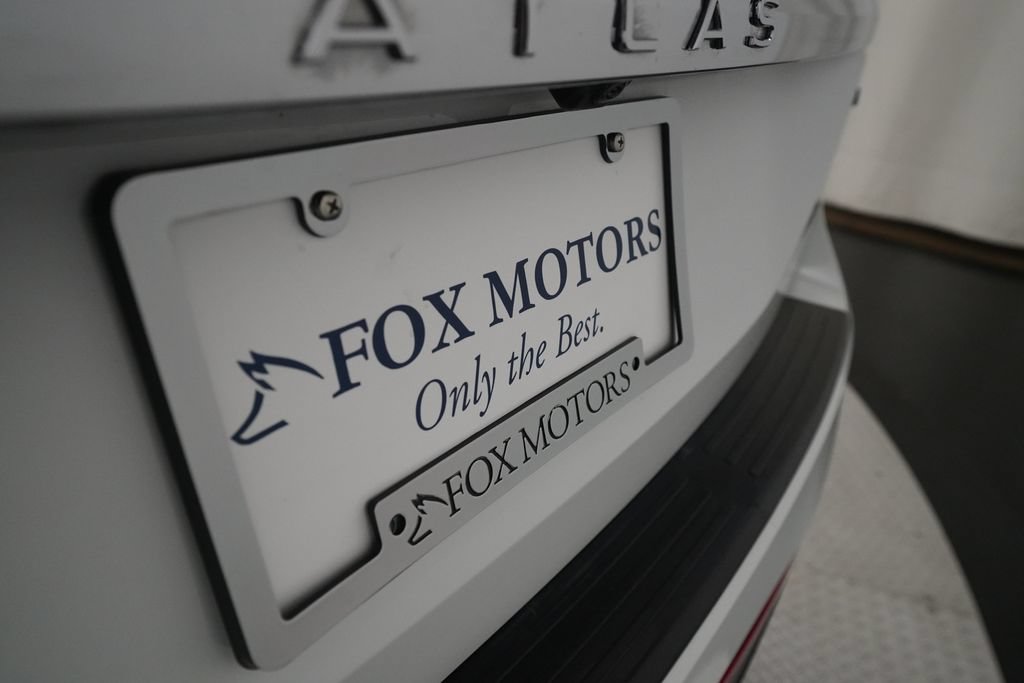 Used 2024 Volkswagen Atlas SE AWD/4WD image 36
