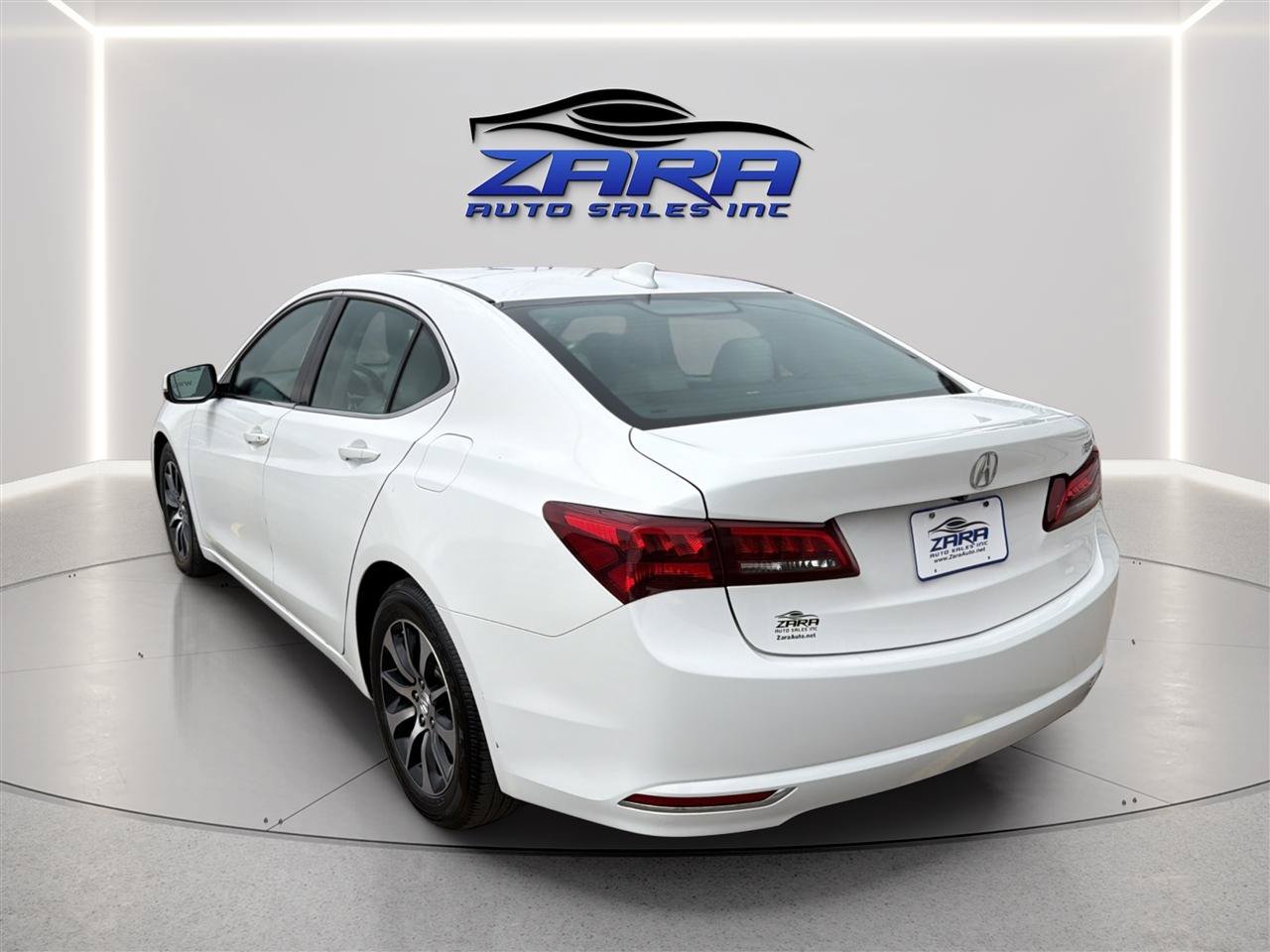 Used 2015 Acura TLX w/ Technology Package FWD image 5