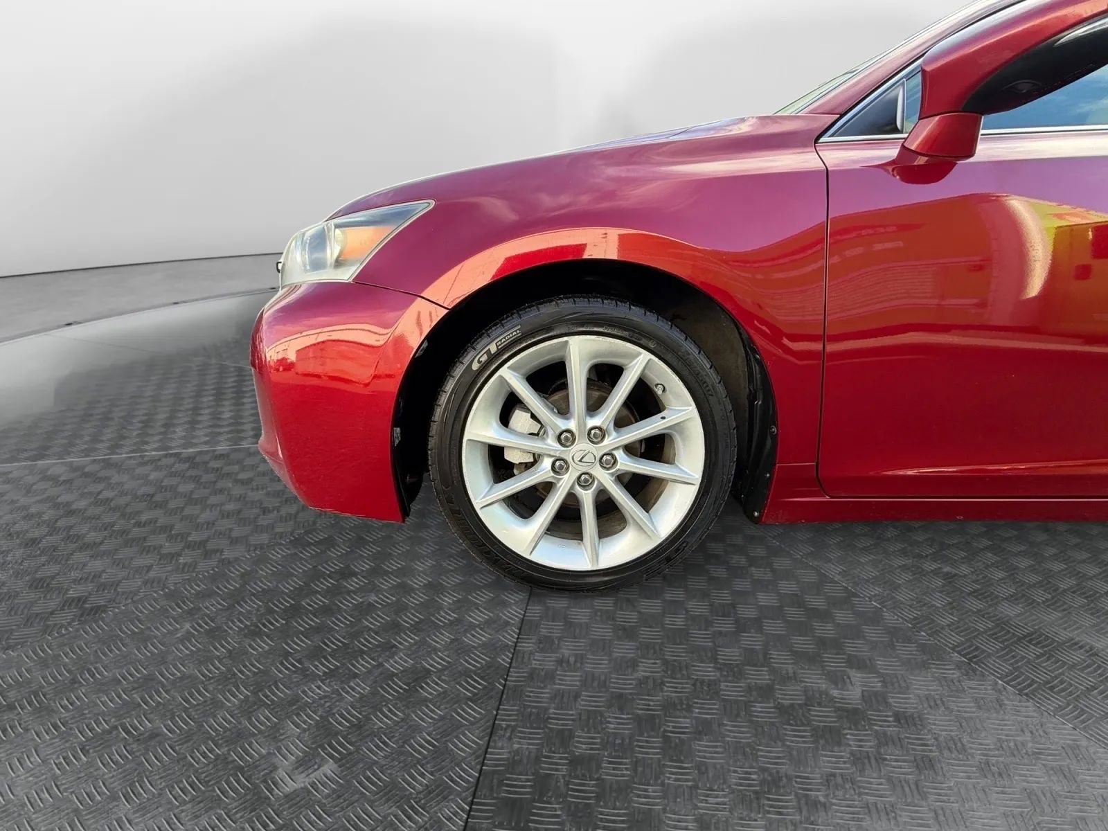 Used 2013 Lexus CT 200h image 18