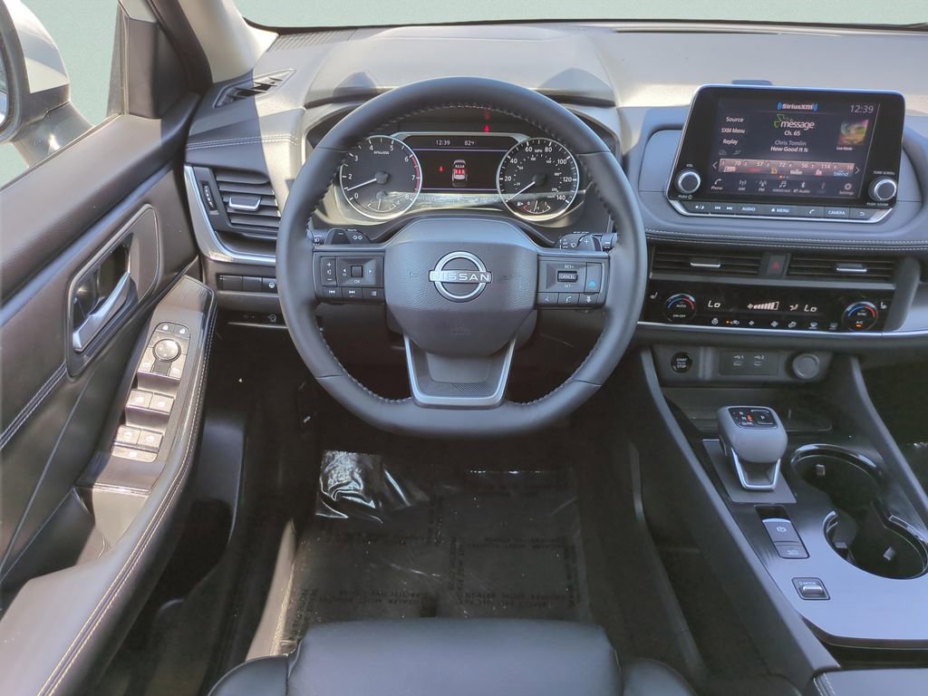 Certified 2025 Nissan Rogue SV w/ SV Premium Package image 15