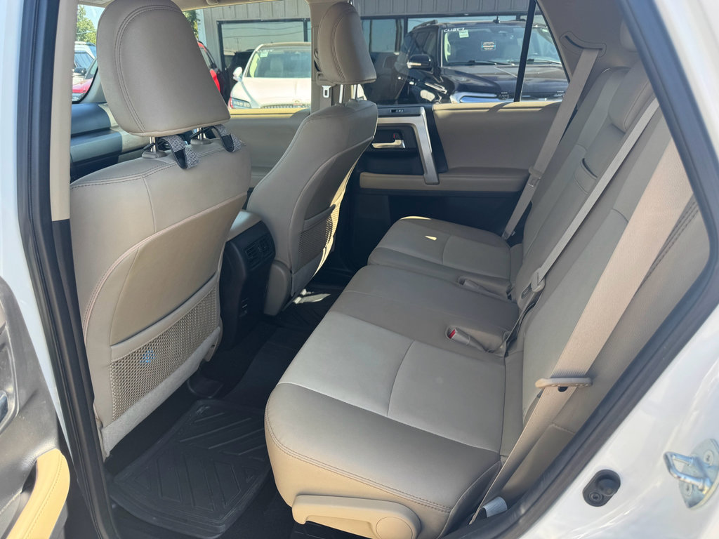 Used 2019 Toyota 4Runner SR5 Premium image 12