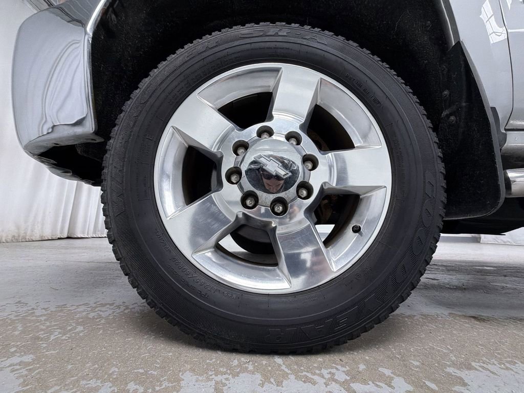 Used 2017 Chevrolet Silverado 2500 W/T w/ Snow Plow Prep Package AWD/4WD image 14