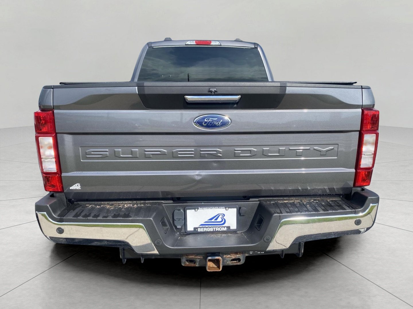 Certified 2022 Ford F250 XLT w/ XLT Premium Package AWD/4WD image 11