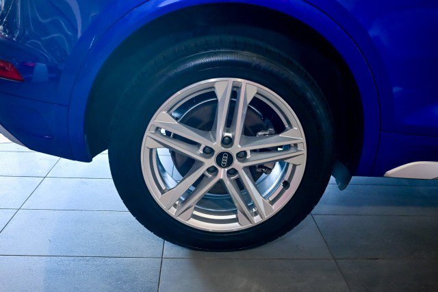 Used 2024 Audi Q5 e Premium Plus image 45