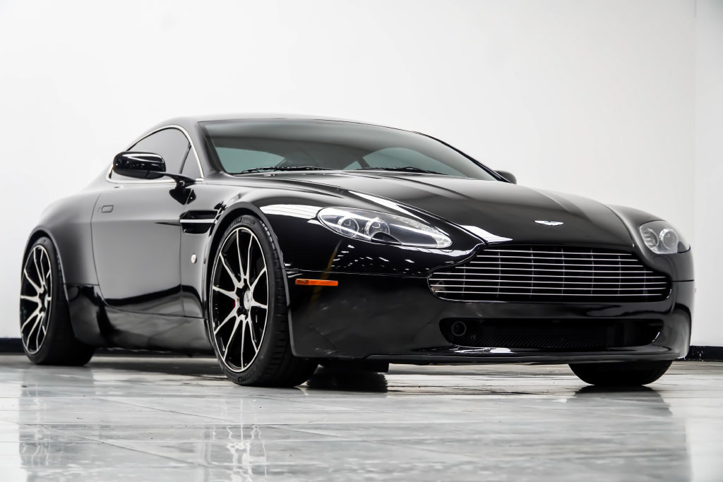 Used 2007 Aston Martin V8 Vantage Coupe RWD image 4