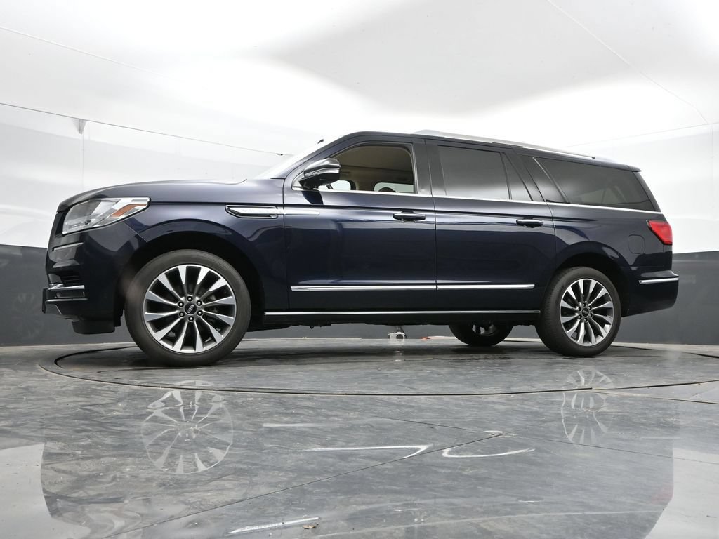 Used 2021 Lincoln Navigator L Reserve w/ Luxury Package AWD/4WD image 37