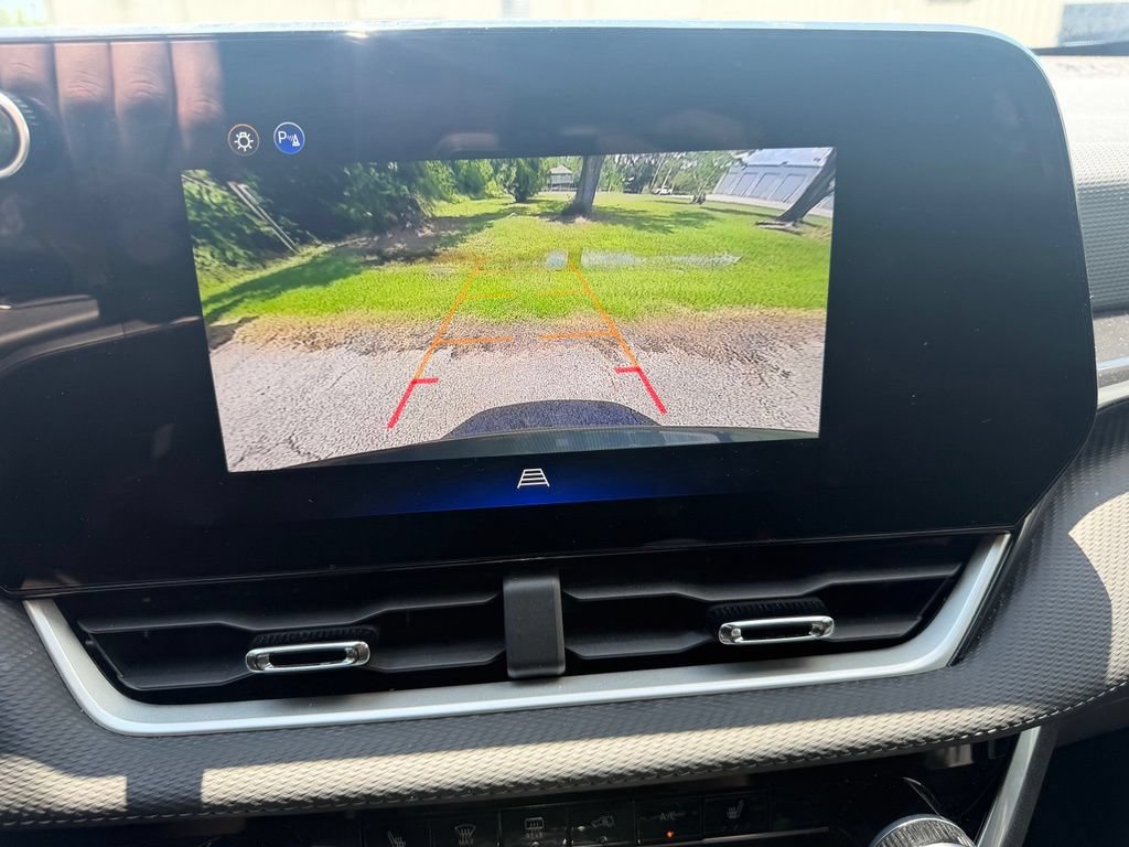 Used 2026 Chevrolet Equinox LT FWD image 16