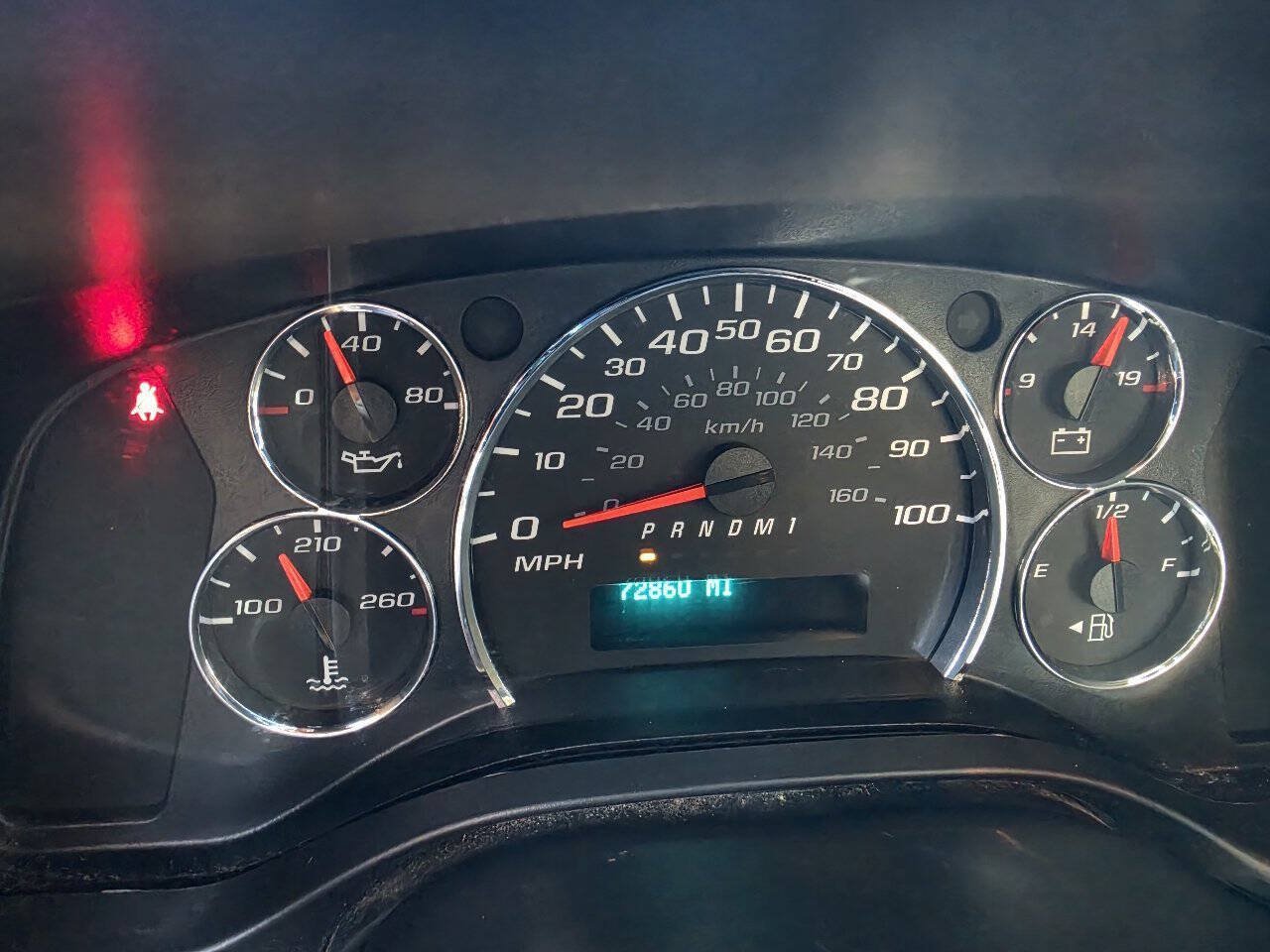 Used 2018 GMC Savana 4500 w/ Driver Convenience Package RWD image 16